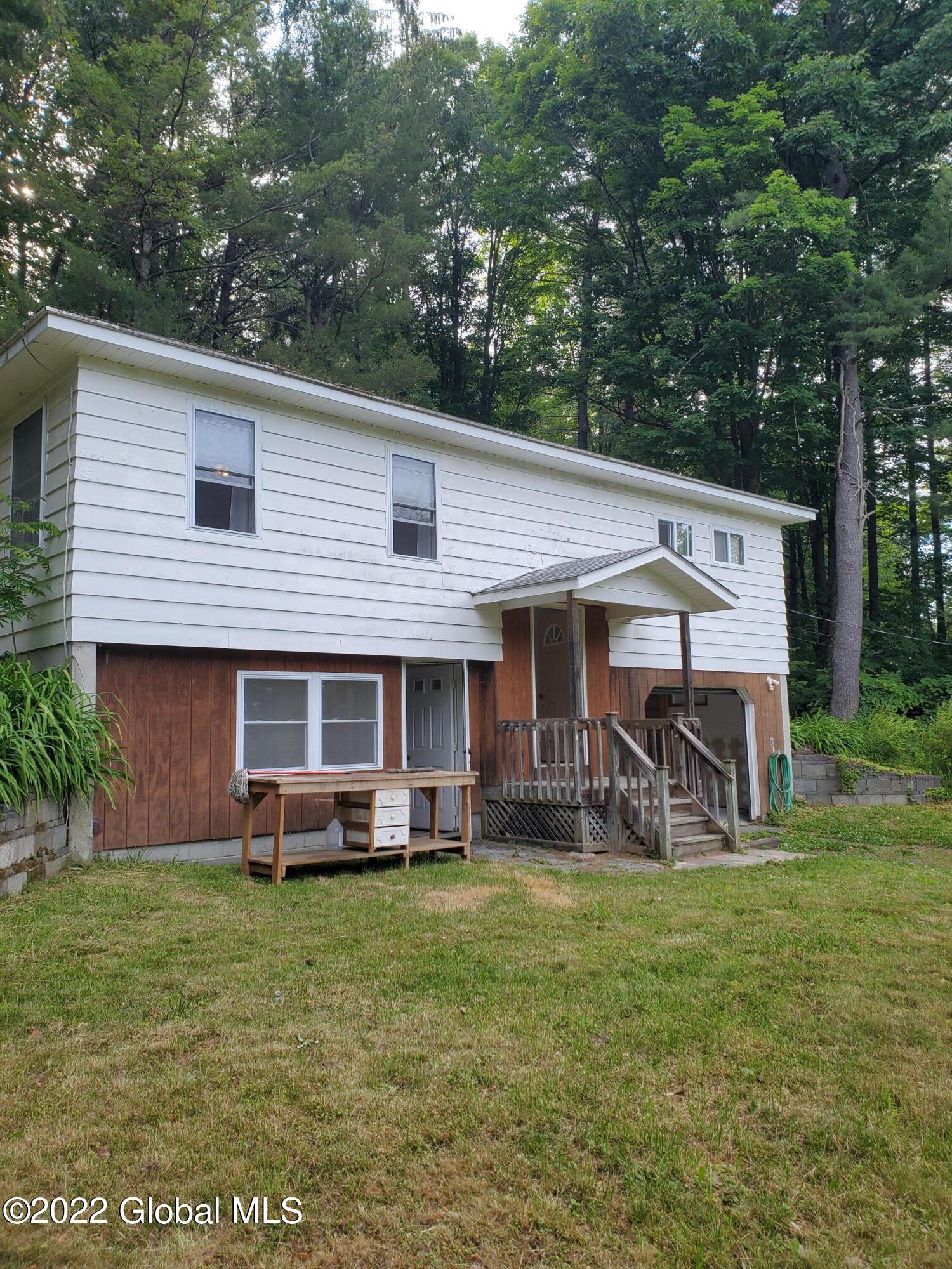 413 Ford Road Pittstown, NY 12121 - Photo 5 of 29 20220620_174631