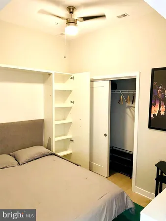 $1,700 | 989 South Buchanan Street, Unit 423, Arlington, VA 22204