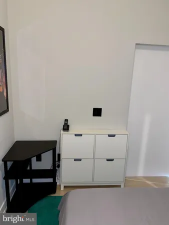 $1,700 | 989 South Buchanan Street, Unit 423, Arlington, VA 22204