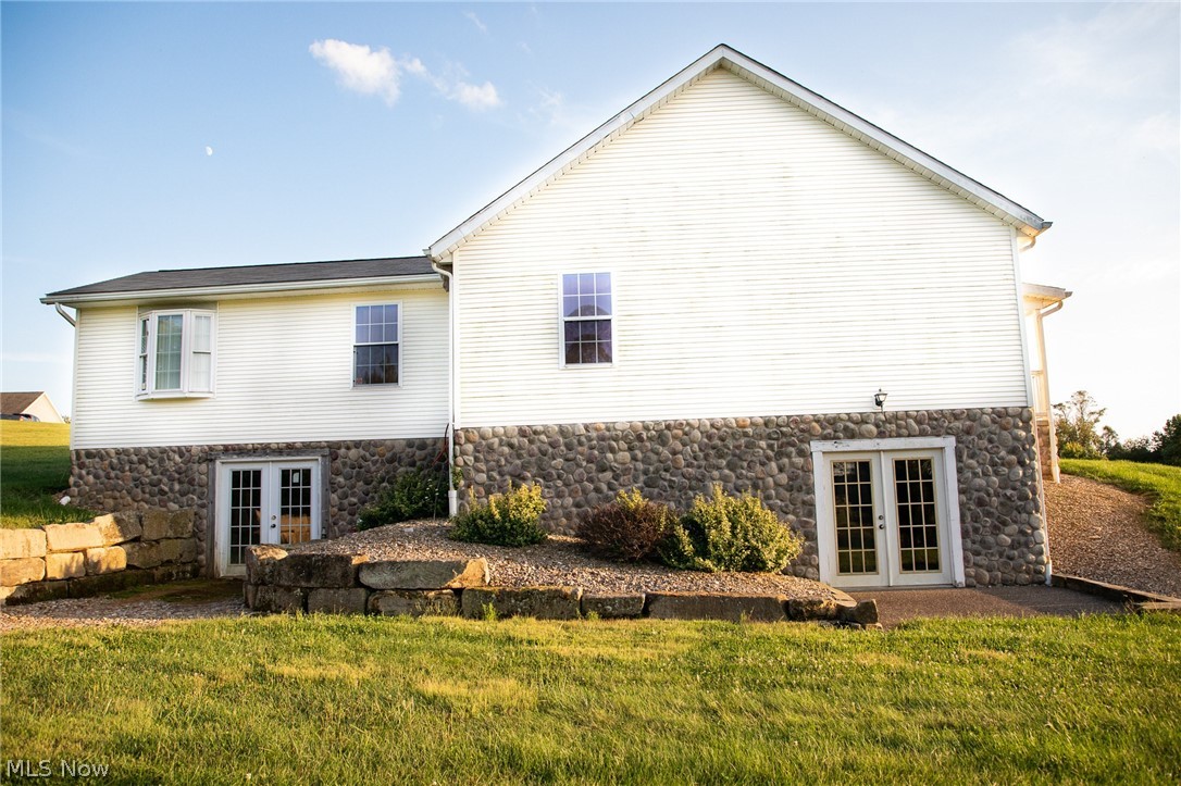 1825 Remington Ridge Road Zanesville, OH 43701 - Photo 3 of 30