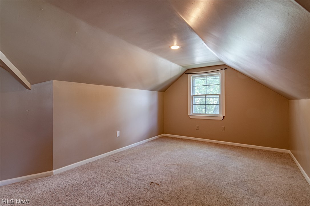 1211 South Green Road Cleveland, OH 44121 - Photo 21 of 31 Gallery Image 21