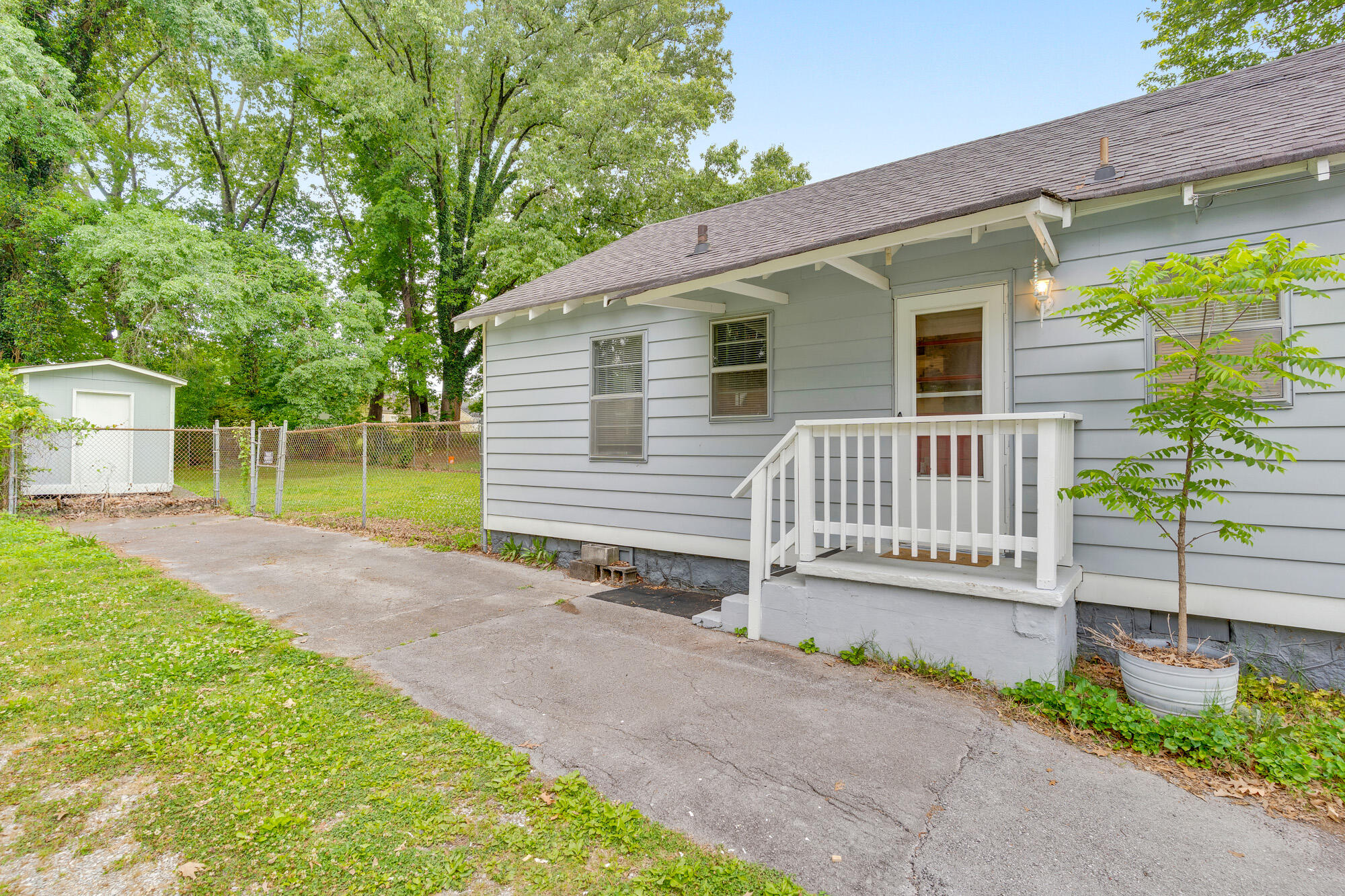 5354 Greenbriar Road Chattanooga, TN 37412 - Photo 16 of 21 5354-Greenbriar-Rd-MLS-Photos-20