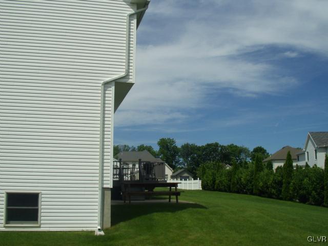1450 Fox Run Road Easton, PA 18040 - Photo 2 of 20 Gallery Image 2