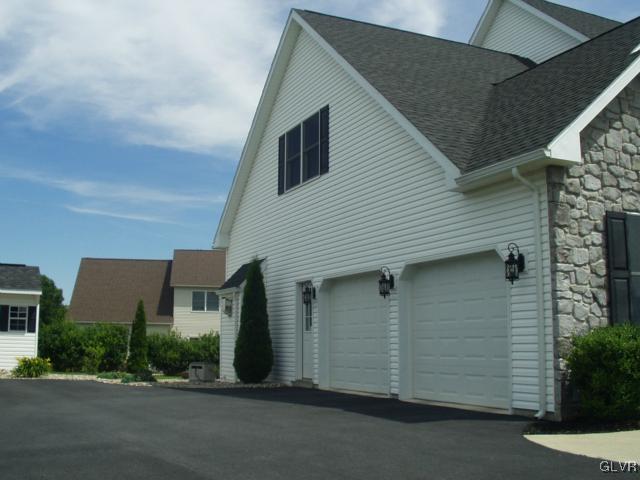 1450 Fox Run Road Easton, PA 18040 - Photo 4 of 20 Gallery Image 4