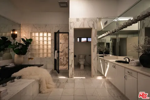 $7,450,000 | 24750 Vantage Point Terrace, Malibu, CA 90265