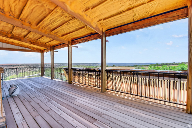 1251 South Eastland Road Monticello, UT 84535 - Photo 21 of 63 upstairs deck