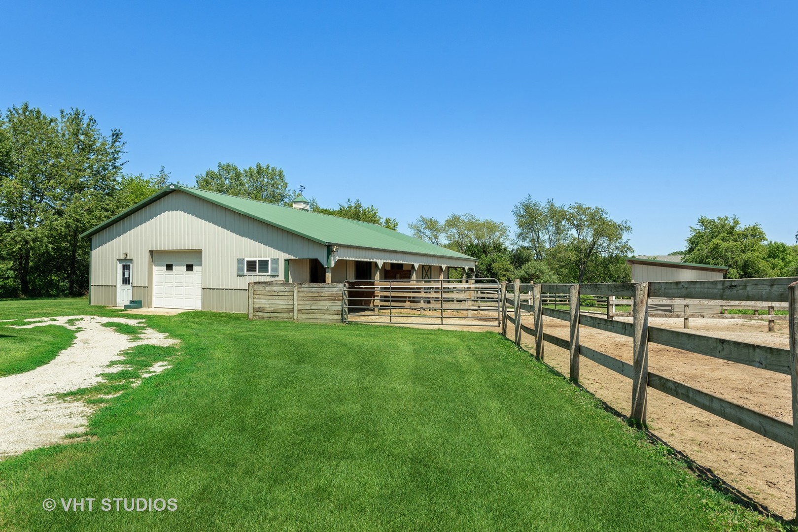 9N451 Dittman Road Elgin, IL 60124 - Photo 18 of 21 Gallery Image 18