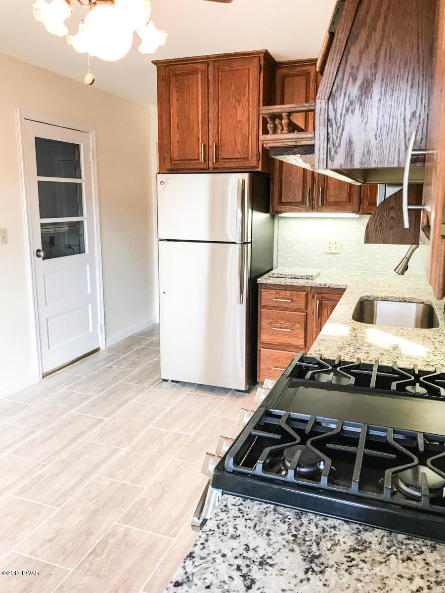 307 Ridge Avenue Hawley, PA 18428 - Photo 16 of 65 Kitchen 7