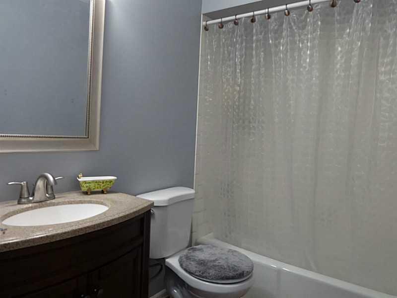 5113 Vantage Point Road Avon, IN 46123 - Photo 15 of 21 Gallery Image 15