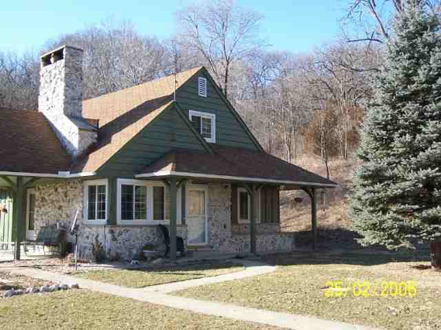 742 Washburn Road Washburn, IL 61570 - Photo 1 of 1