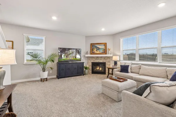 $589,900 | 838 Foxglove Terrace, Waconia, MN 55387