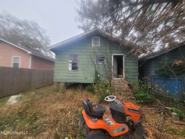 $10,000 | 251 East Ash Street, Jackson, MS 39202