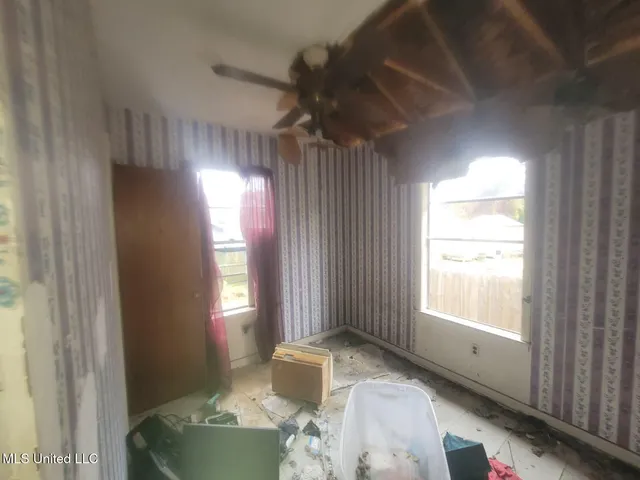 $10,000 | 251 East Ash Street, Jackson, MS 39202