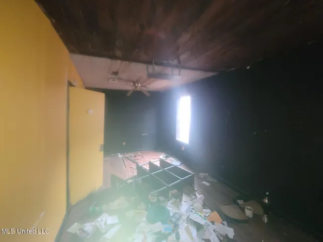 $10,000 | 251 East Ash Street, Jackson, MS 39202