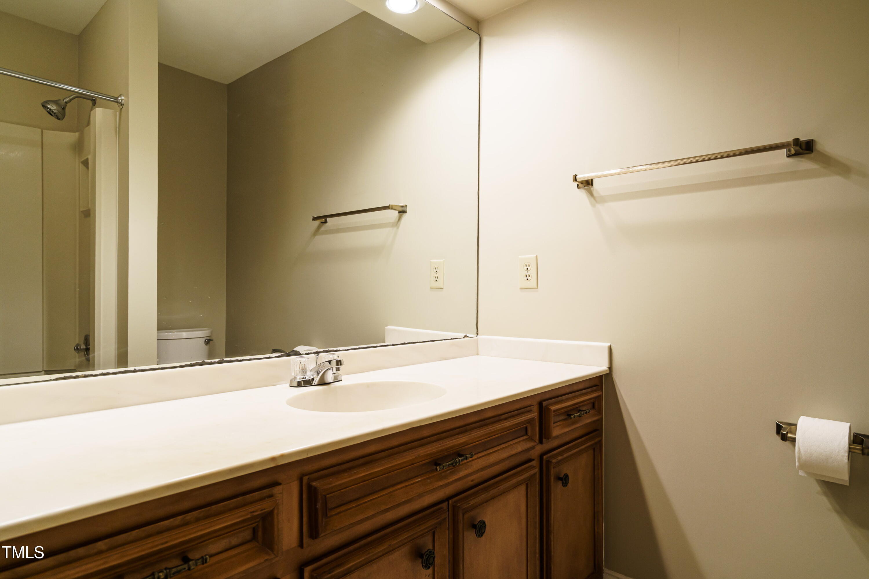 2916 Rue Sans Famille Raleigh, NC 27607 - Photo 24 of 32 018-original-bathroom