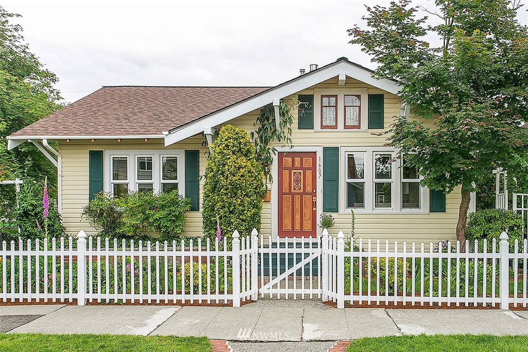 1607 Rockefeller Avenue Everett, WA 98201 - Photo 1 of 17
