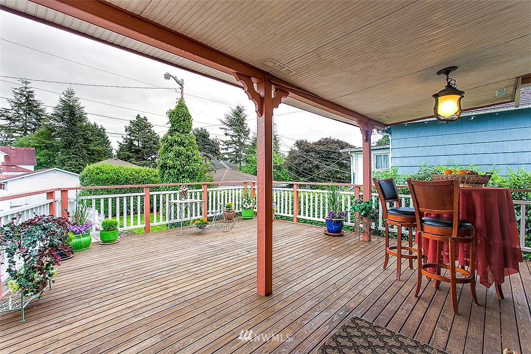 1607 Rockefeller Avenue Everett, WA 98201 - Photo 5 of 17