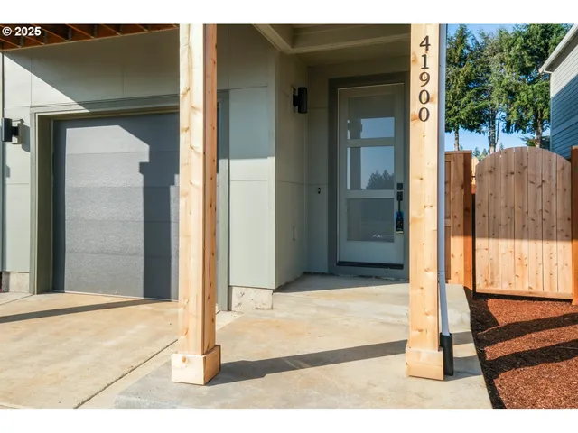 $449,950 | 41900 Deschutes Avenue, Unit 81B, Sandy, OR 97055