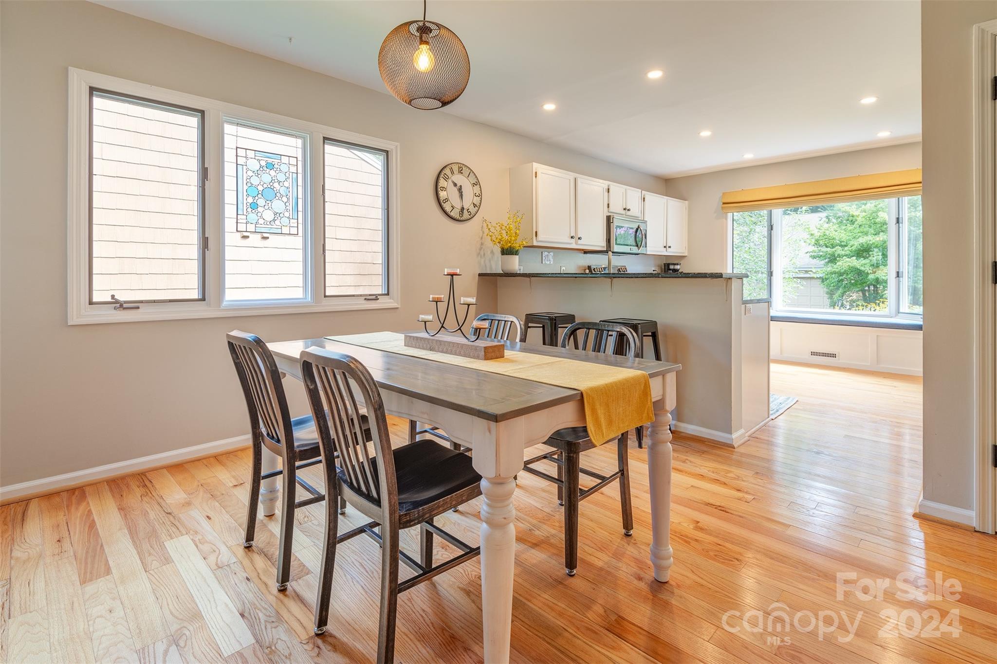 122 Beaver Ridge Road Asheville, NC 28804 - Photo 11 of 39 Gallery Image 11