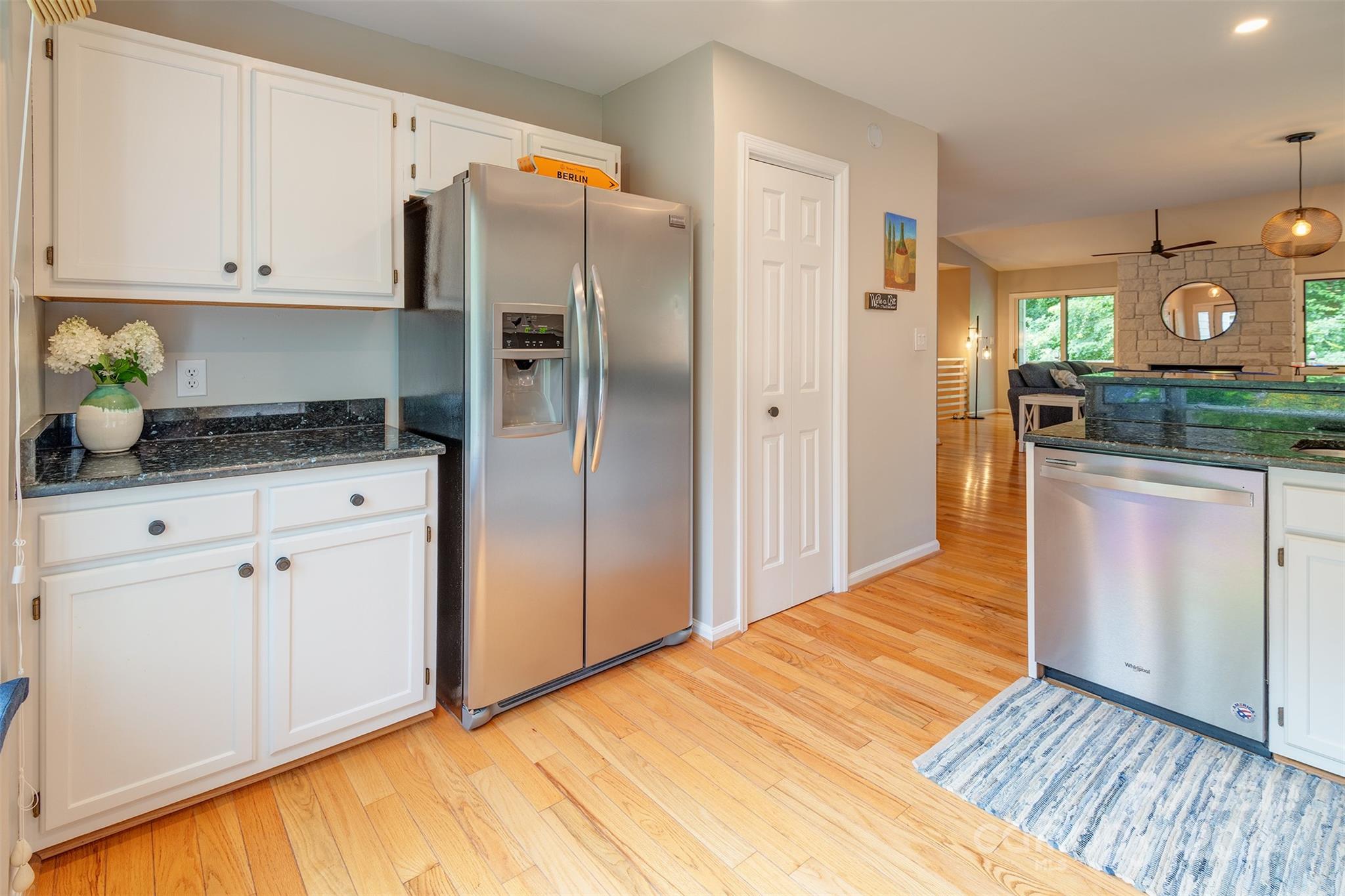 122 Beaver Ridge Road Asheville, NC 28804 - Photo 15 of 39 Gallery Image 15