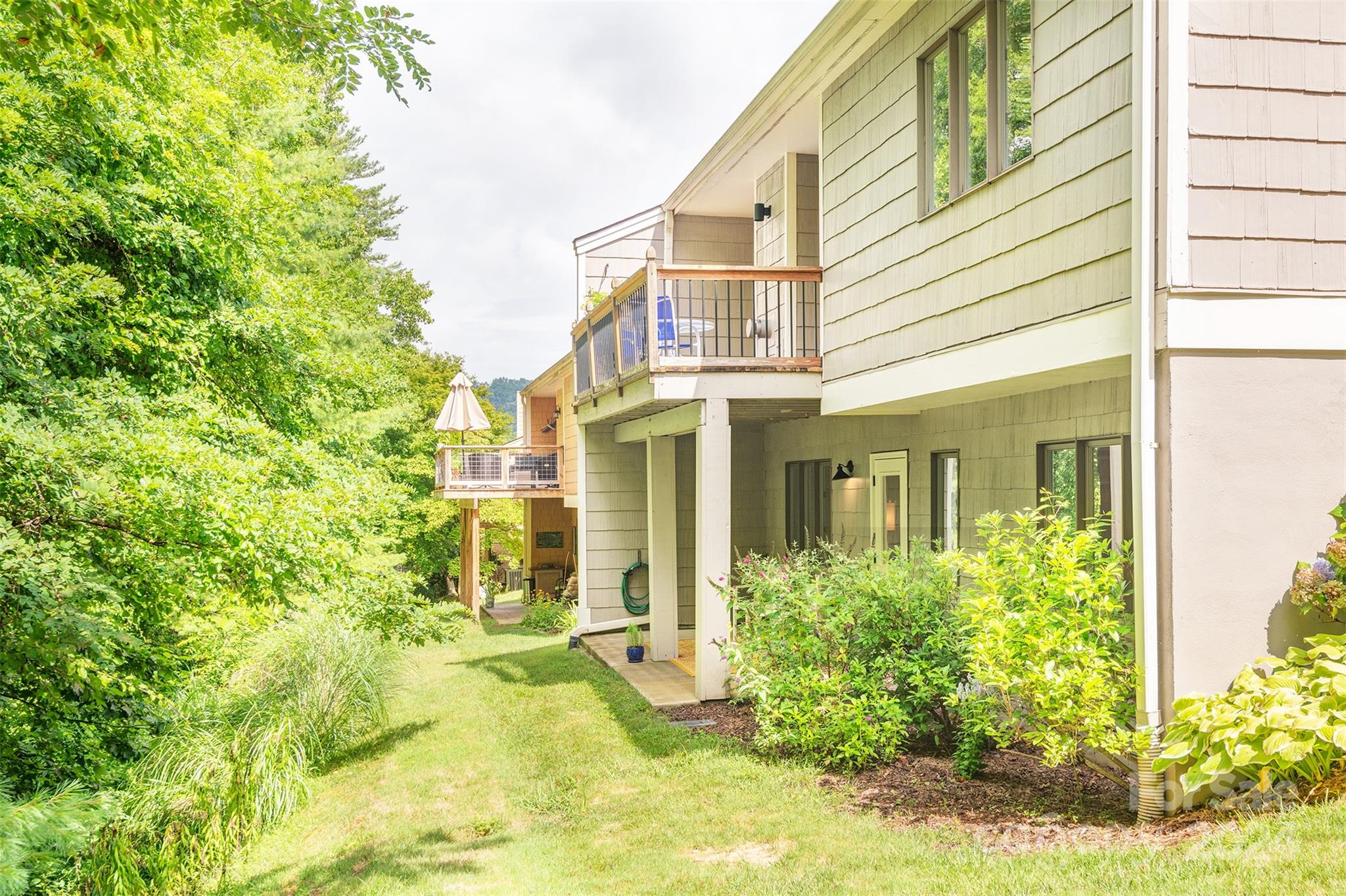122 Beaver Ridge Road Asheville, NC 28804 - Photo 35 of 39 Gallery Image 35