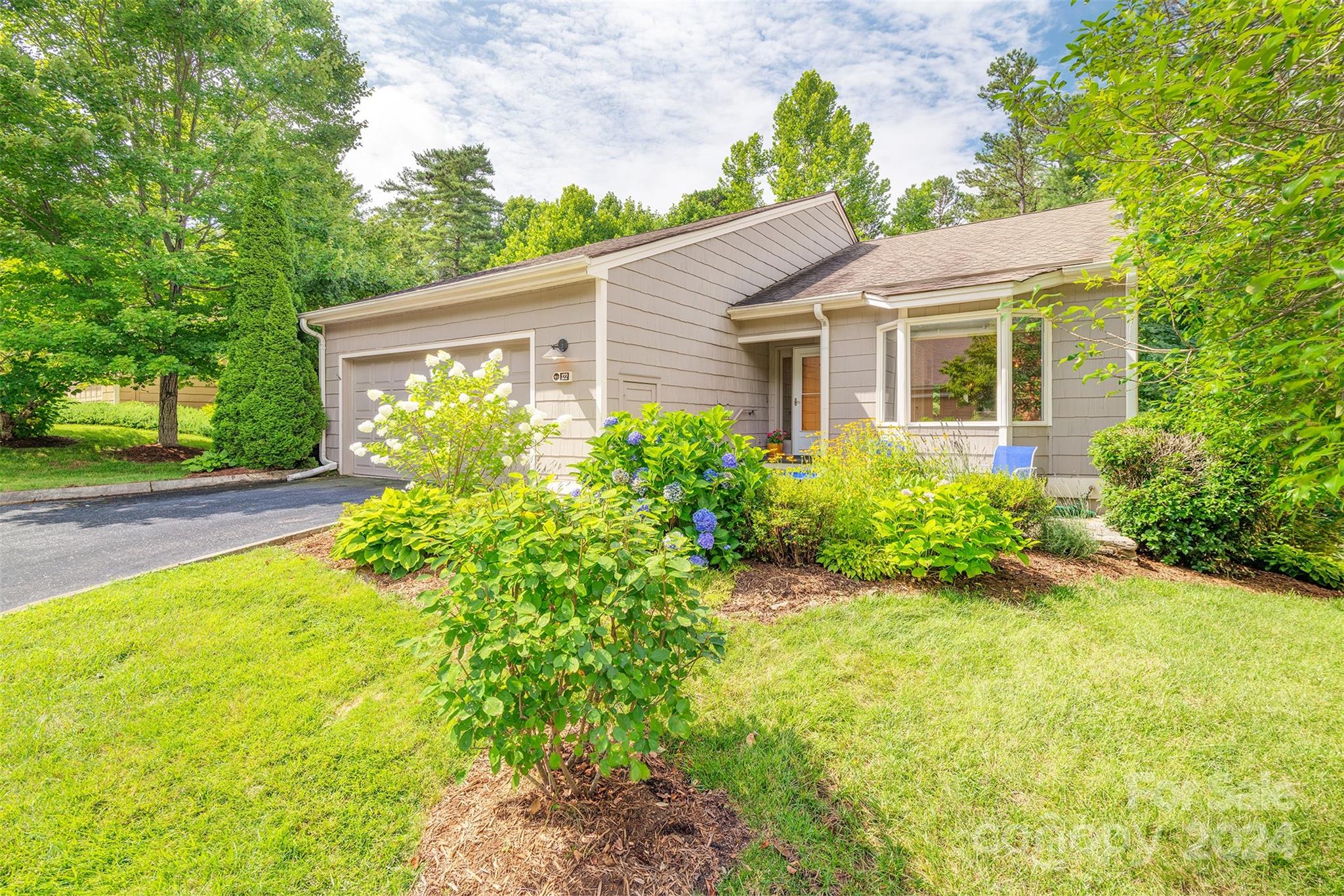 122 Beaver Ridge Road Asheville, NC 28804 - Photo 36 of 39 Gallery Image 36