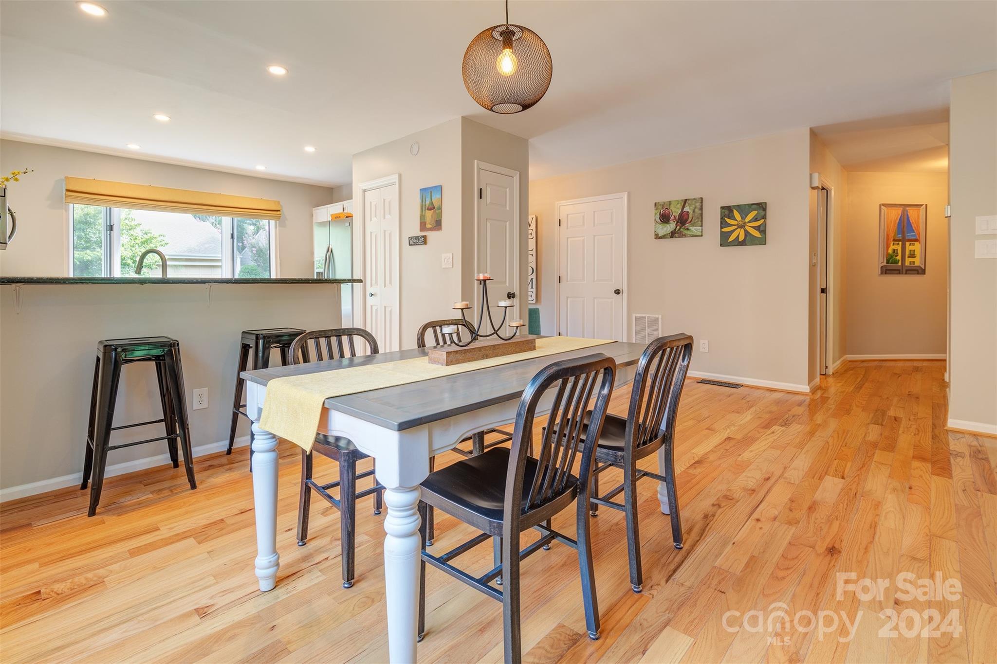 122 Beaver Ridge Road Asheville, NC 28804 - Photo 10 of 39 Gallery Image 10