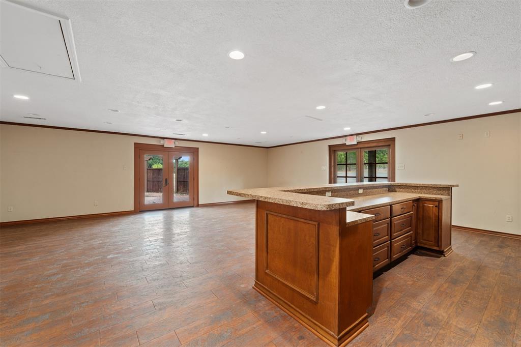 6401 Rock Creek Road Waco, TX 76708 - Photo 5 of 40 Gallery Image 5