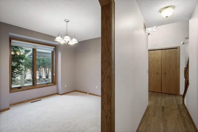 $689,900 | 2970 Western Avenue North, Roseville, MN 55113