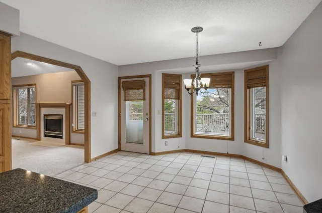 $689,900 | 2970 Western Avenue North, Roseville, MN 55113