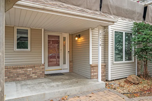 $689,900 | 2970 Western Avenue North, Roseville, MN 55113