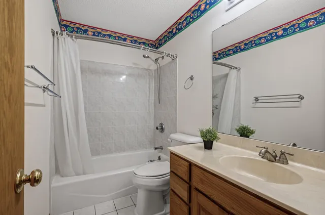 $689,900 | 2970 Western Avenue North, Roseville, MN 55113