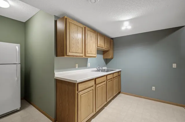 $689,900 | 2970 Western Avenue North, Roseville, MN 55113