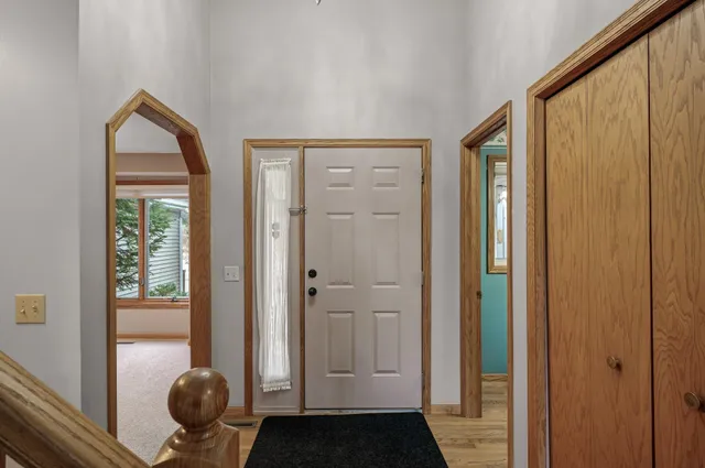 $689,900 | 2970 Western Avenue North, Roseville, MN 55113