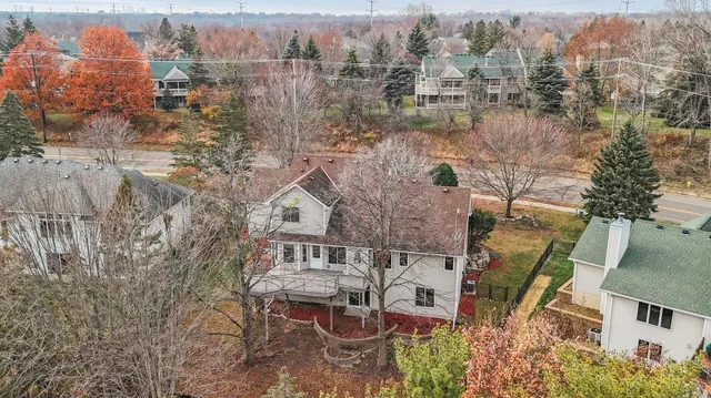 $689,900 | 2970 Western Avenue North, Roseville, MN 55113