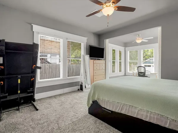 $3,300 | 1942 Fairmount Avenue, Fort Worth, TX 76110