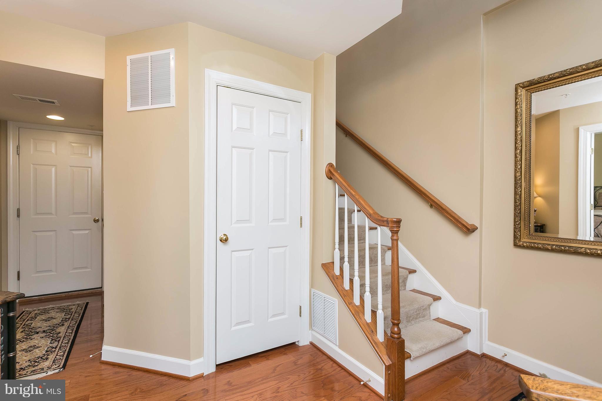 5154 Key View Way Perry Hall, MD 21128 - Photo 4 of 27 Entry Foyer
