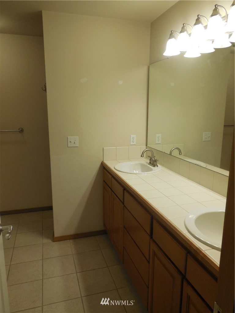 16104 39th Avenue Southeast Bothell, WA 98012 - Photo 16 of 20 Gallery Image 16
