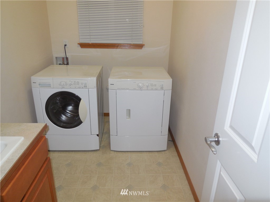 16104 39th Avenue Southeast Bothell, WA 98012 - Photo 19 of 20 Gallery Image 19
