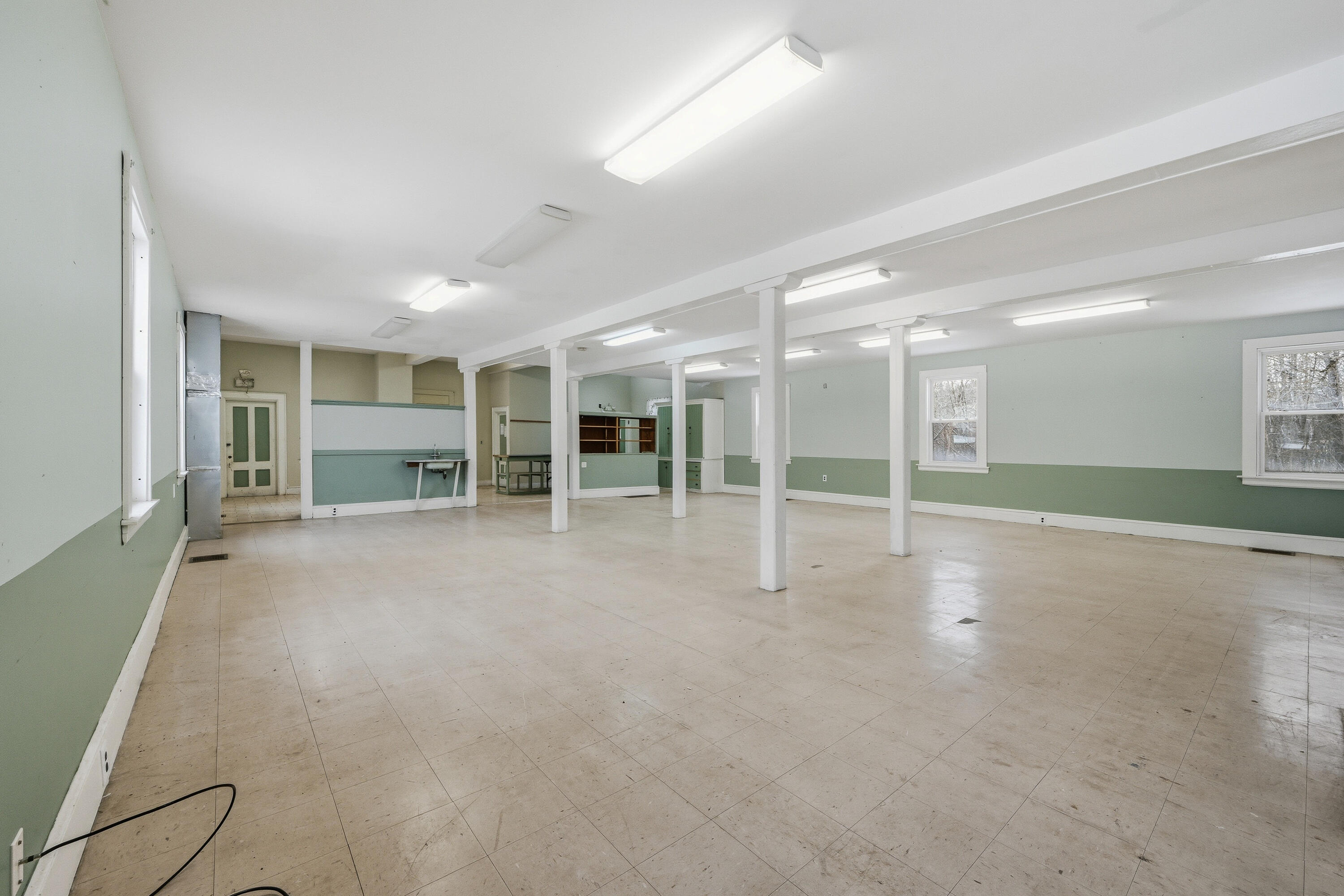 1192 Ohio Street Bangor, ME 04401 - Photo 11 of 30 110350gr-116