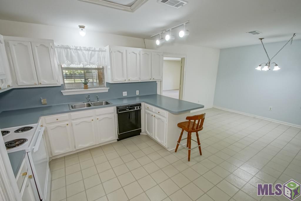9750 West Blount Road Denham Springs, LA 70706 - Photo 12 of 38 Gallery Image 12
