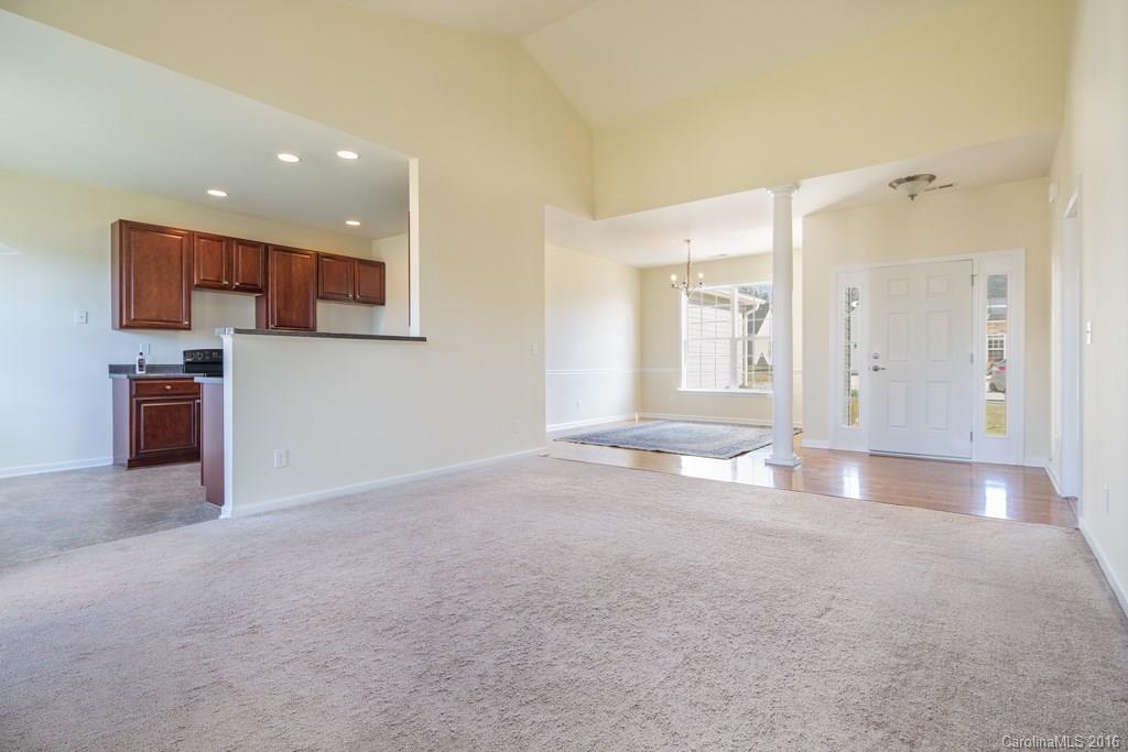 144 Haw River Road, Unit 212 Fletcher, NC 28732 - Photo 3 of 16