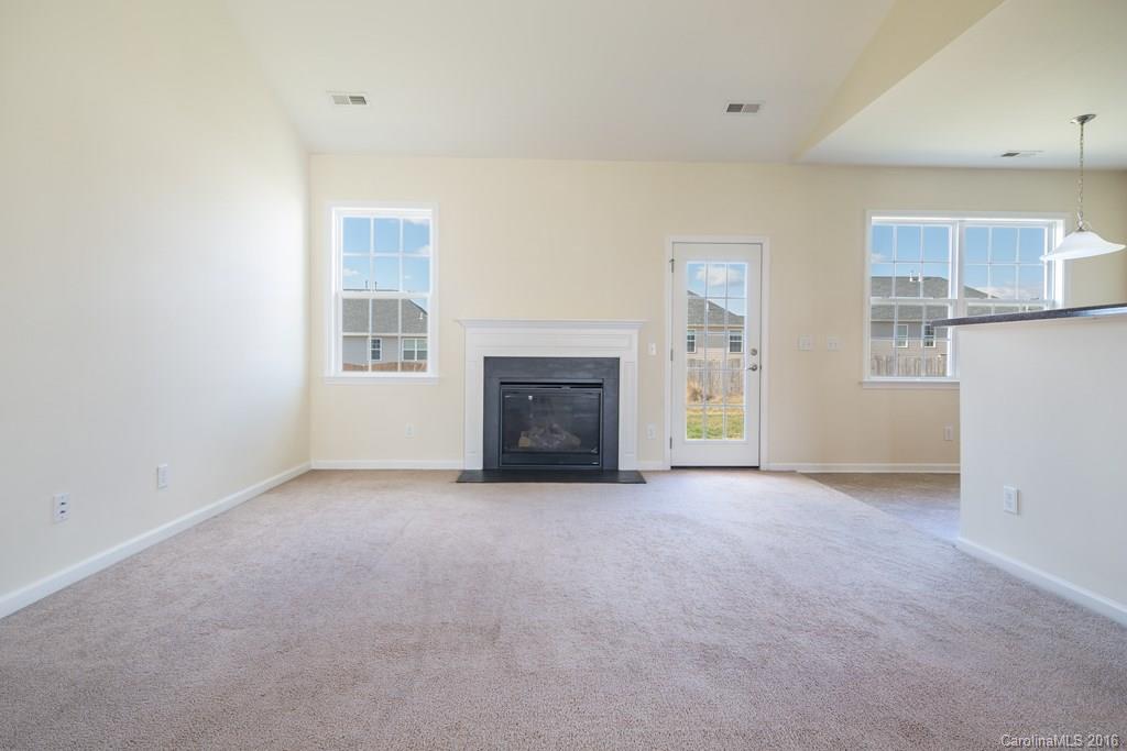 144 Haw River Road, Unit 212 Fletcher, NC 28732 - Photo 4 of 16