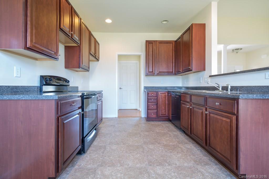 144 Haw River Road, Unit 212 Fletcher, NC 28732 - Photo 6 of 16