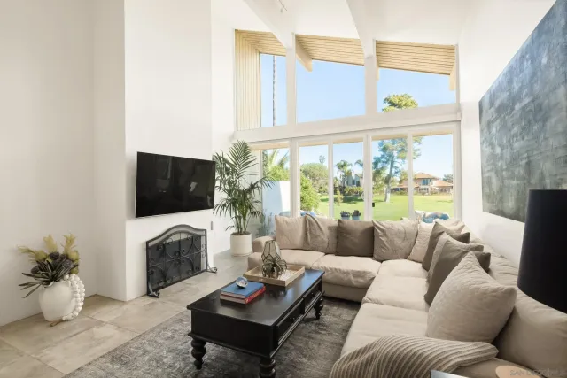 $1,599,900 | 119 Via Coronado, Rancho Santa Fe, CA 92091