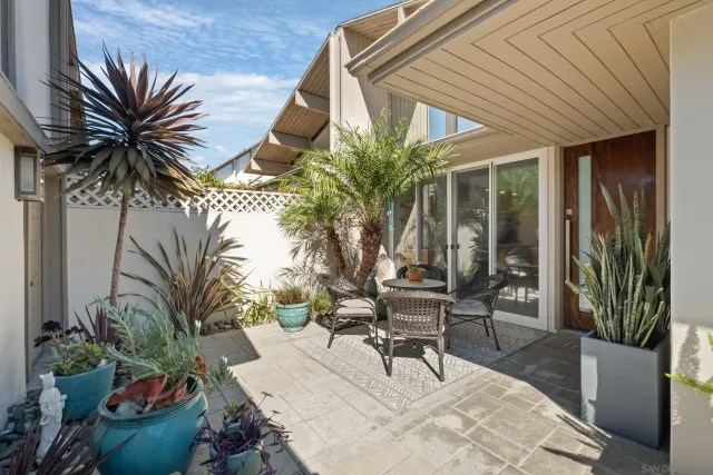 $1,599,900 | 119 Via Coronado, Rancho Santa Fe, CA 92091