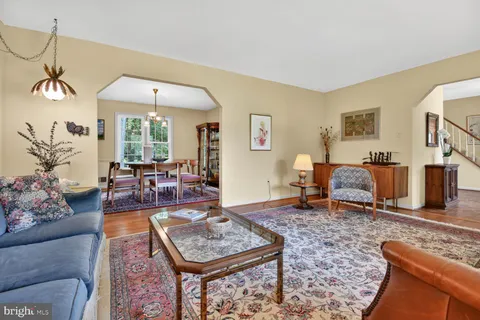 $1,100,000 | 8216 Inverness Hollow Terrace, Potomac, MD 20854