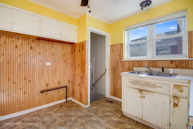 $110,000 | 14341 University Avenue, Dolton, IL 60419