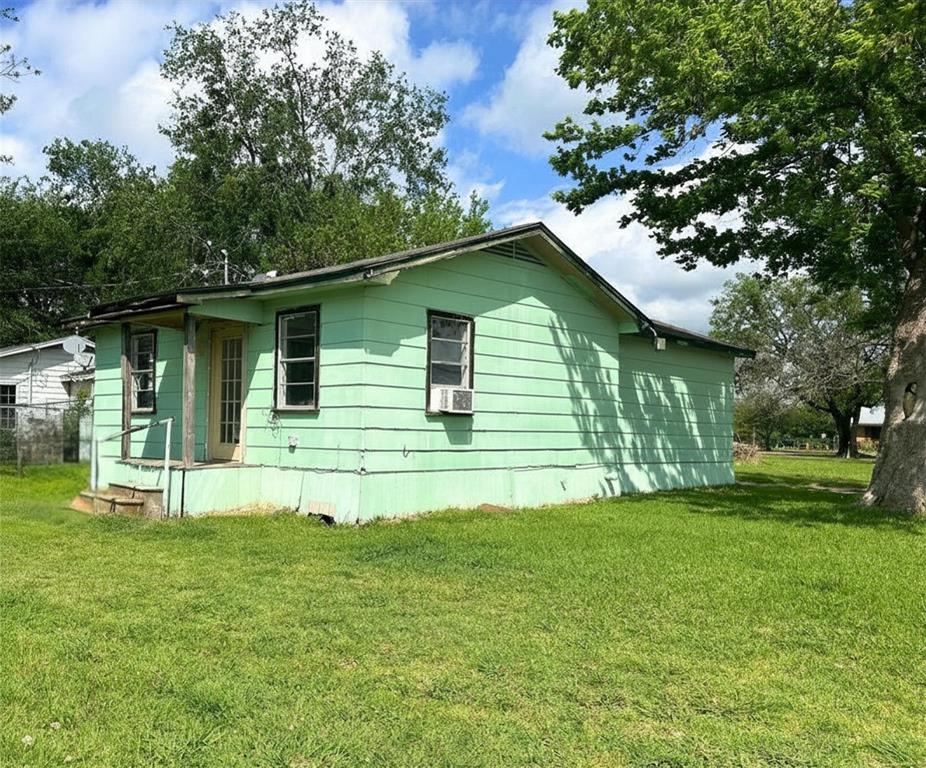 202 North 1st Street Point, TX 75472 - Photo 1 of 1 Gallery Image 1