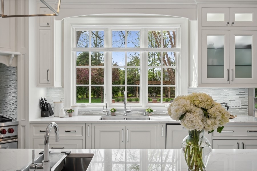 2 Bristol Road Northfield, IL 60093 - Photo 9 of 52